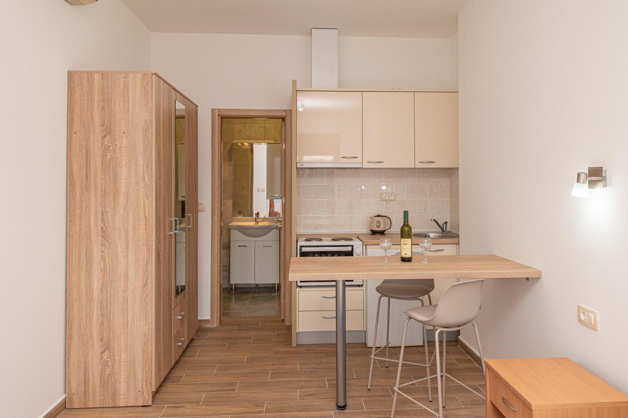 Red Hill Apartman Kotor Kültér fotó