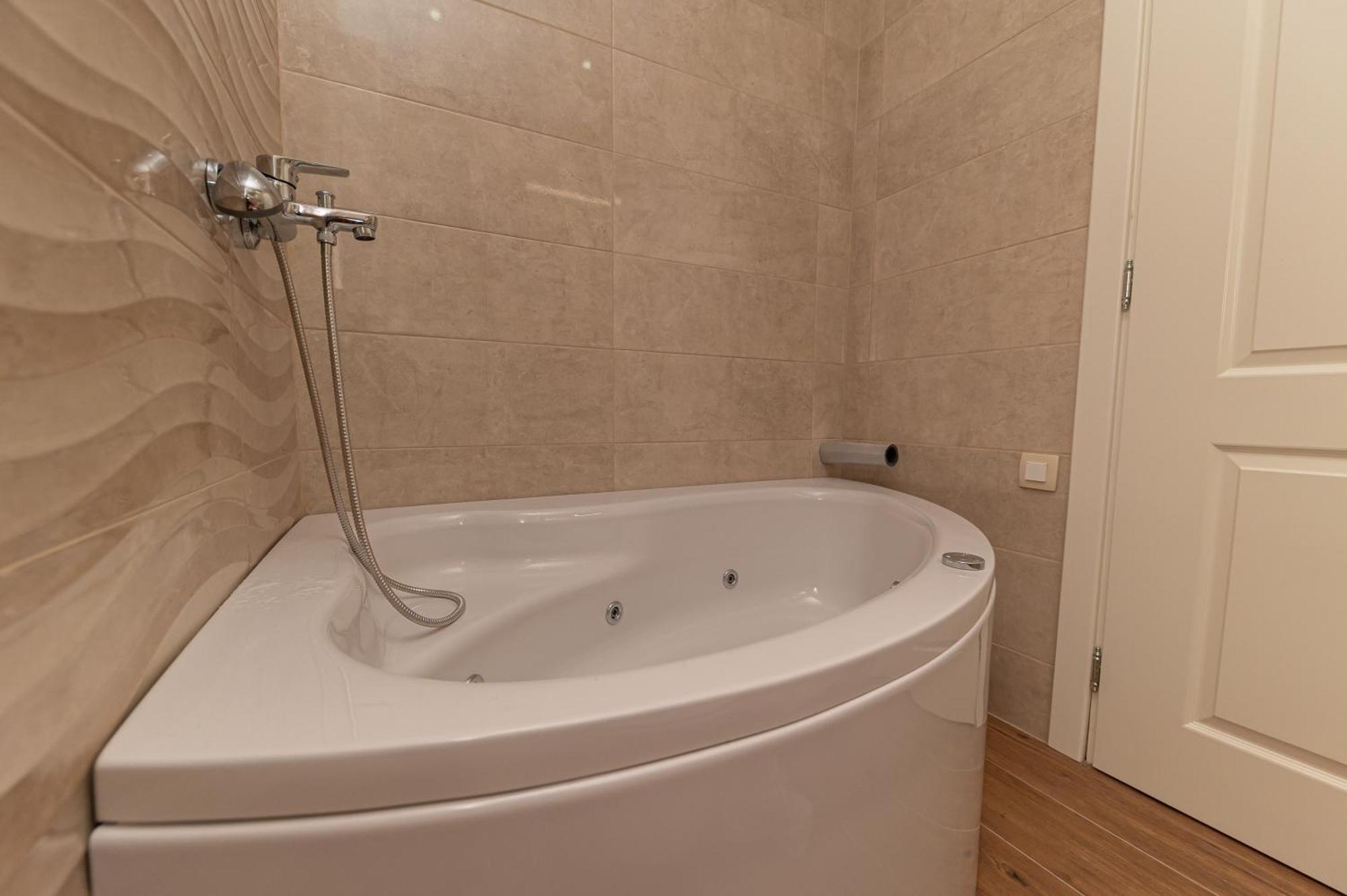 Red Hill Apartman Kotor Kültér fotó