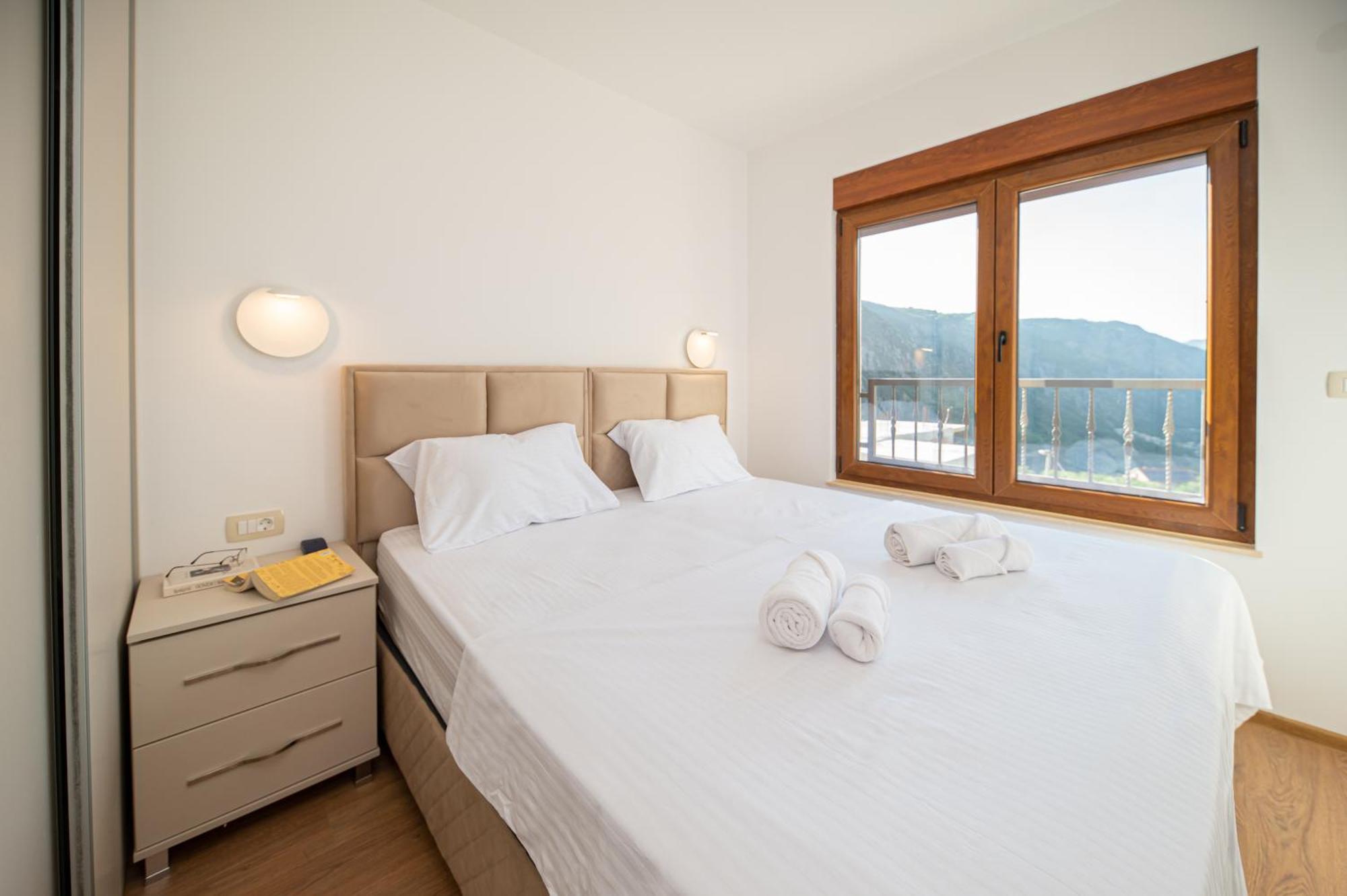 Red Hill Apartman Kotor Kültér fotó
