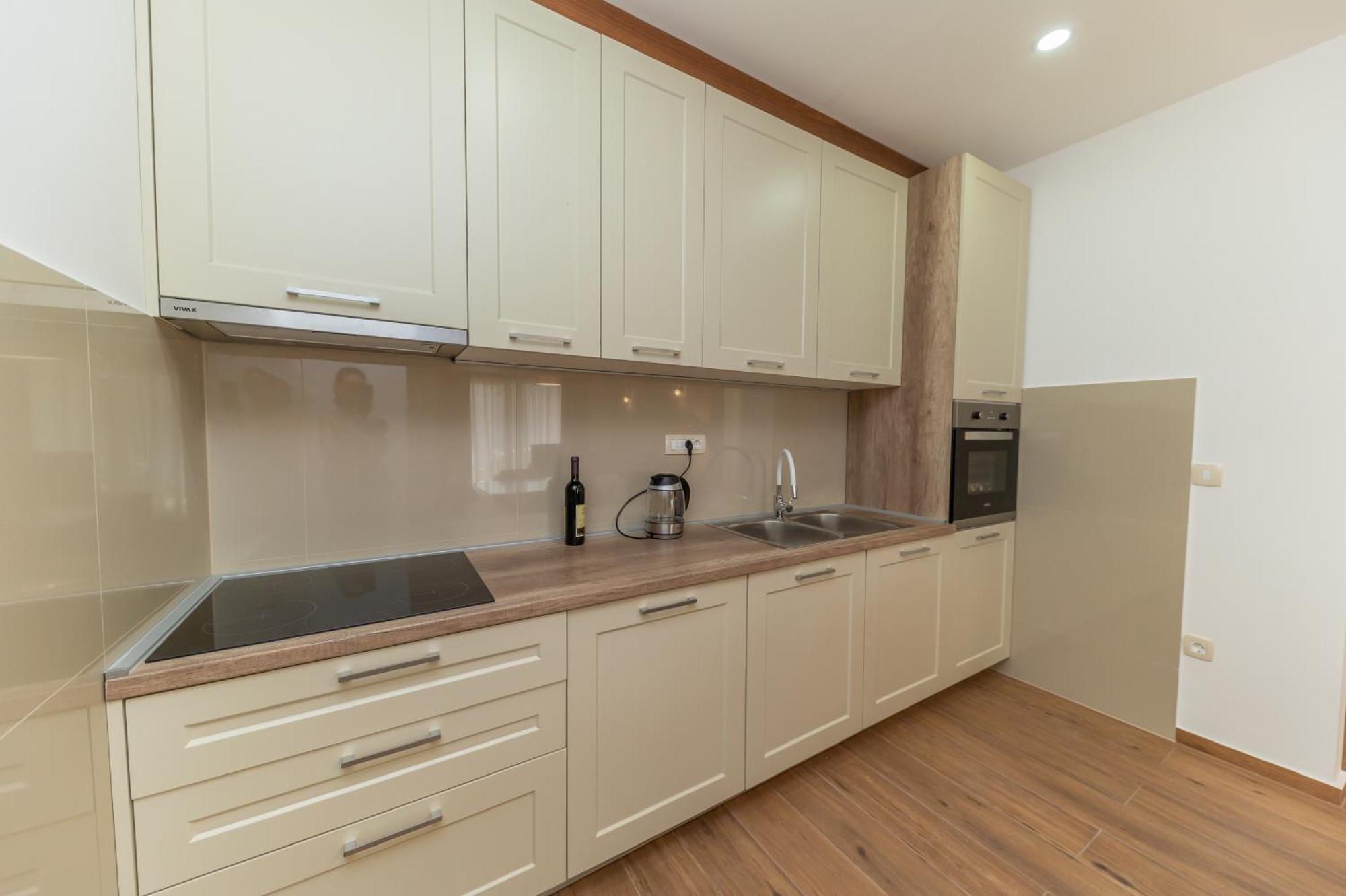 Red Hill Apartman Kotor Kültér fotó