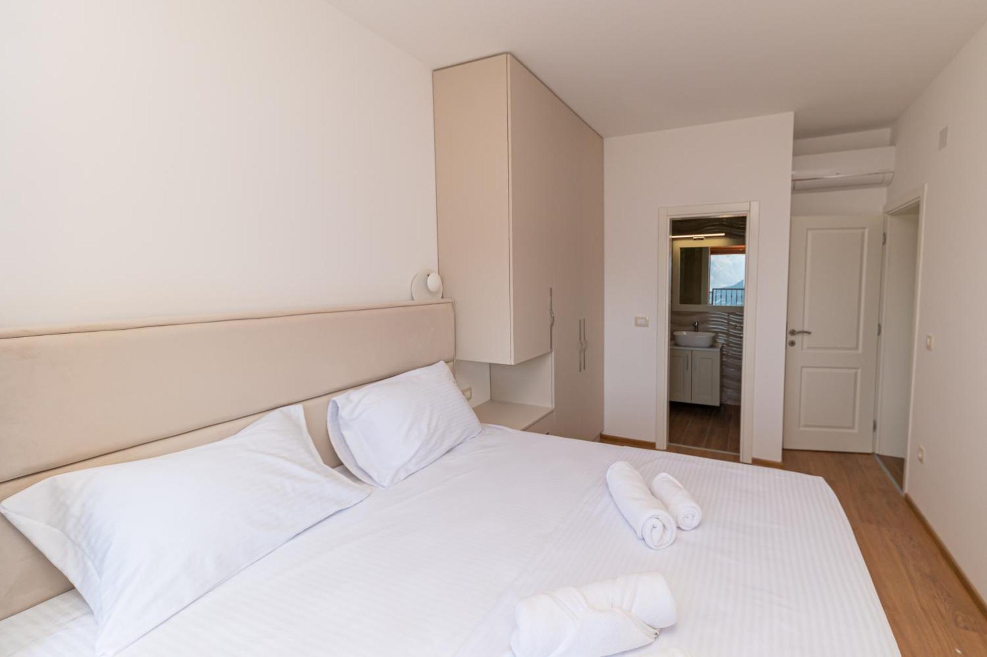 Red Hill Apartman Kotor Kültér fotó