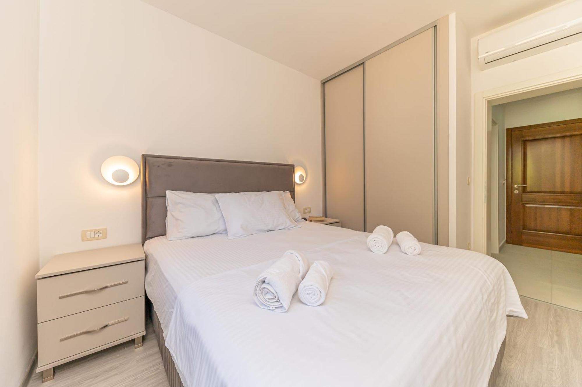 Red Hill Apartman Kotor Kültér fotó