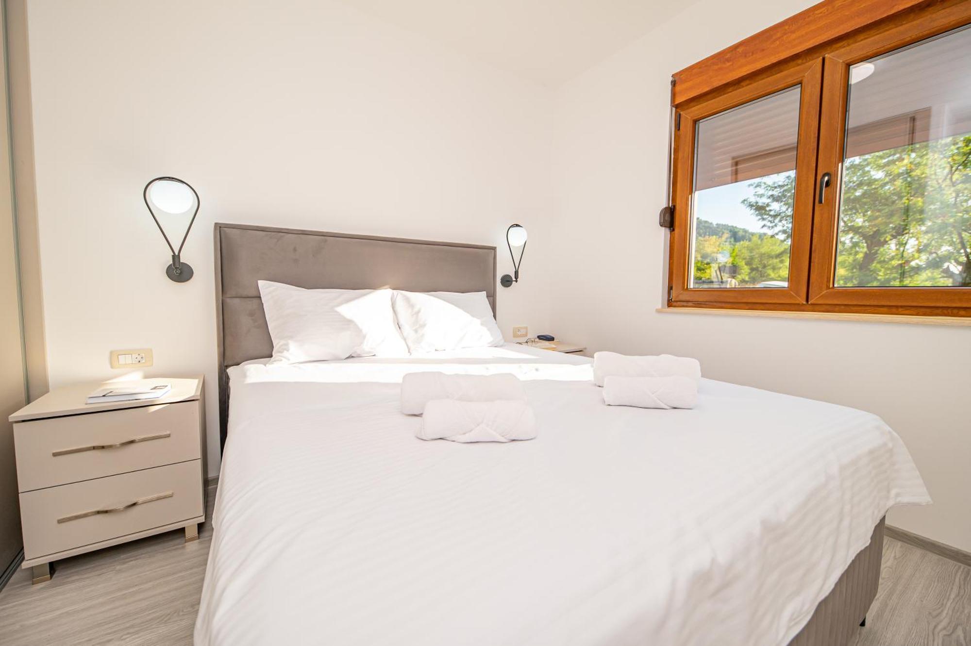 Red Hill Apartman Kotor Kültér fotó