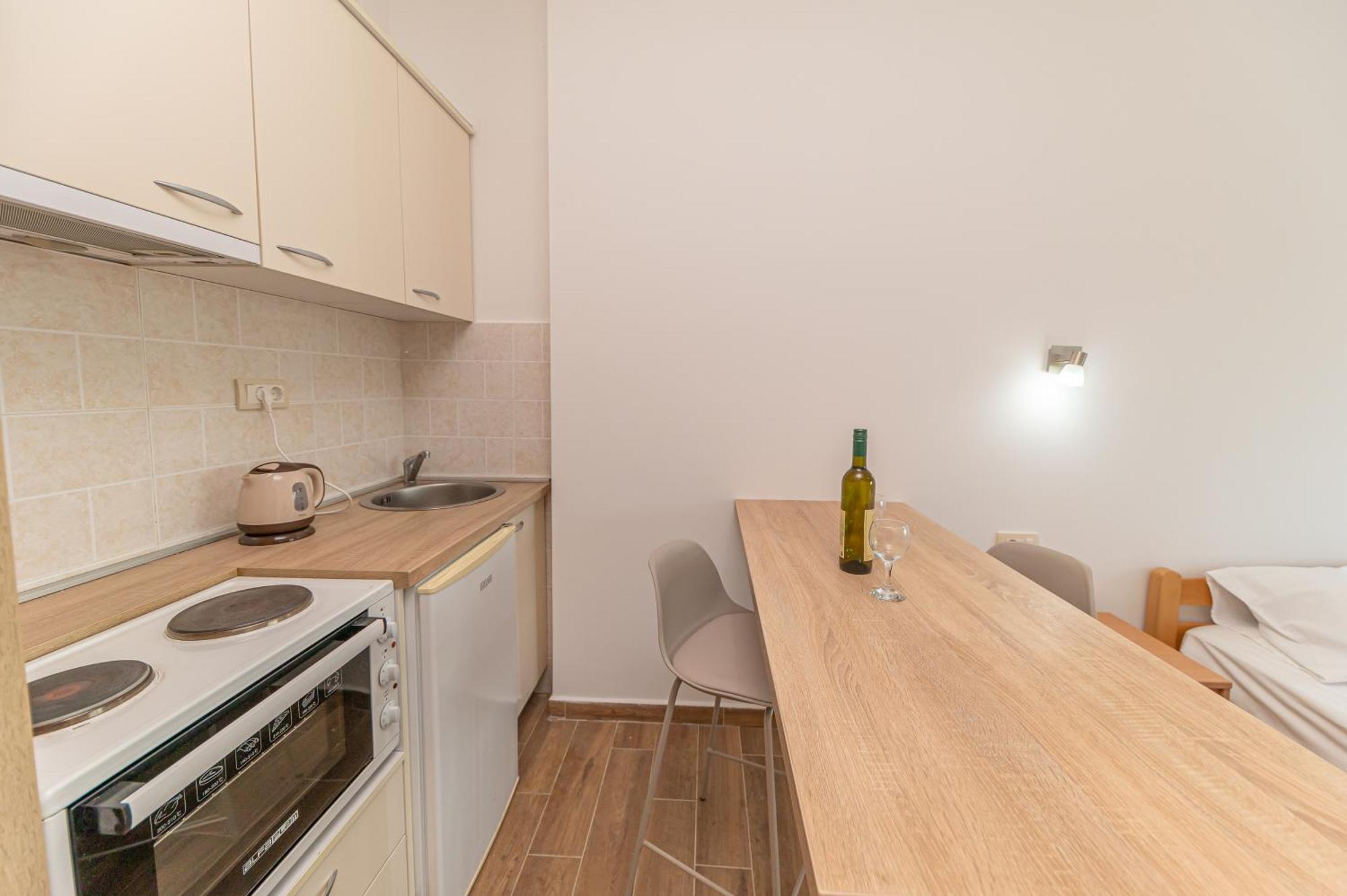 Red Hill Apartman Kotor Kültér fotó